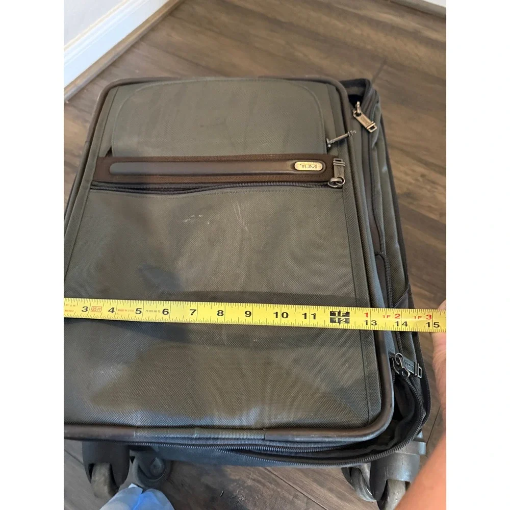 TUMI Alpha Expandable Spinner Suitcase Ballistic Nylon 4-Wheel Luggage